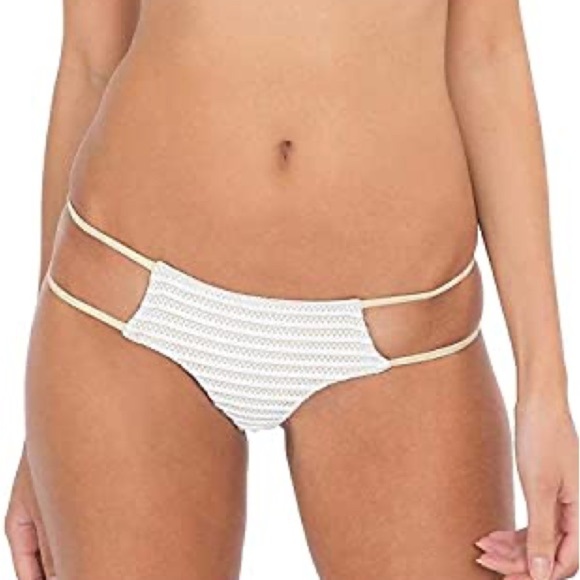 Luli Fama Moon Over Miami Bikini - Picture 5 of 14